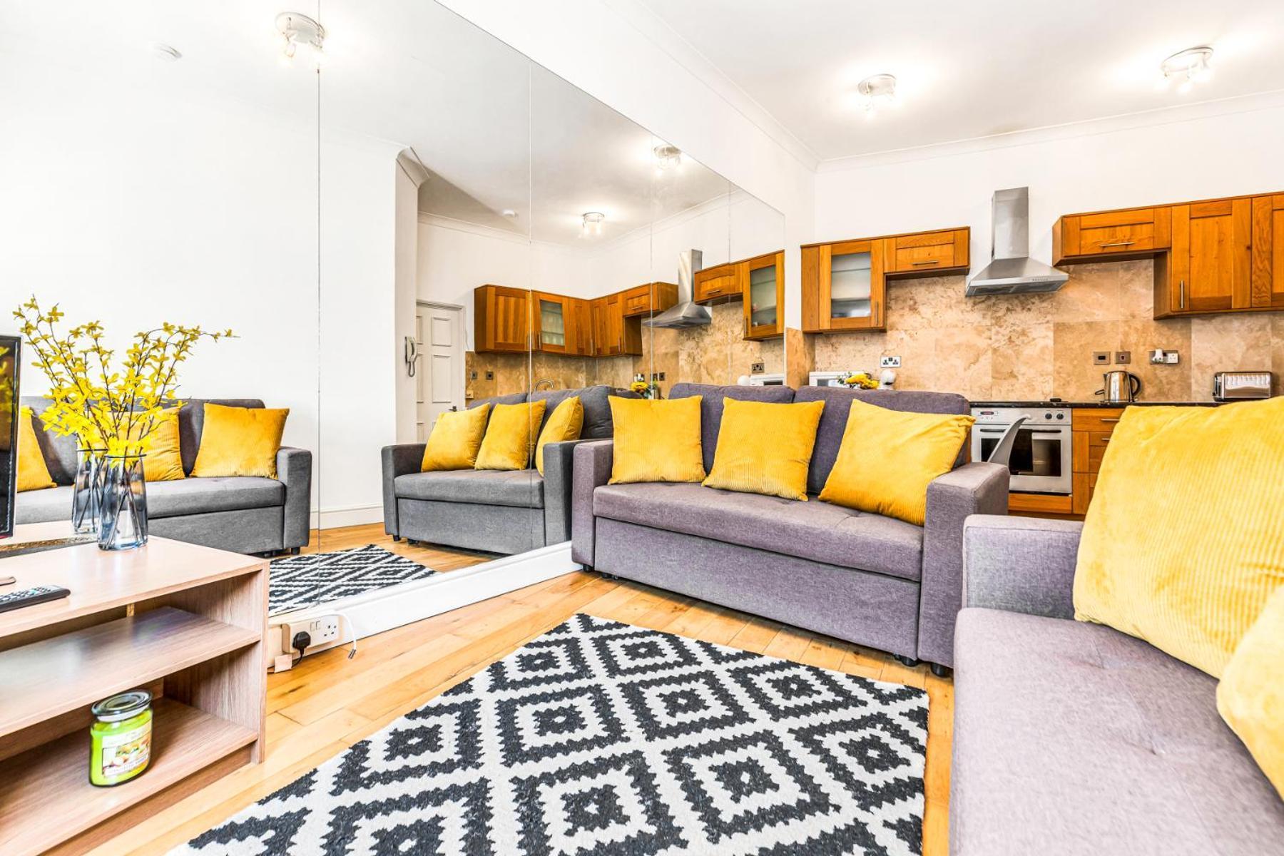 Luxstay2 Earls Court Apartment - Sleeps Up To 8 Londres Exterior foto